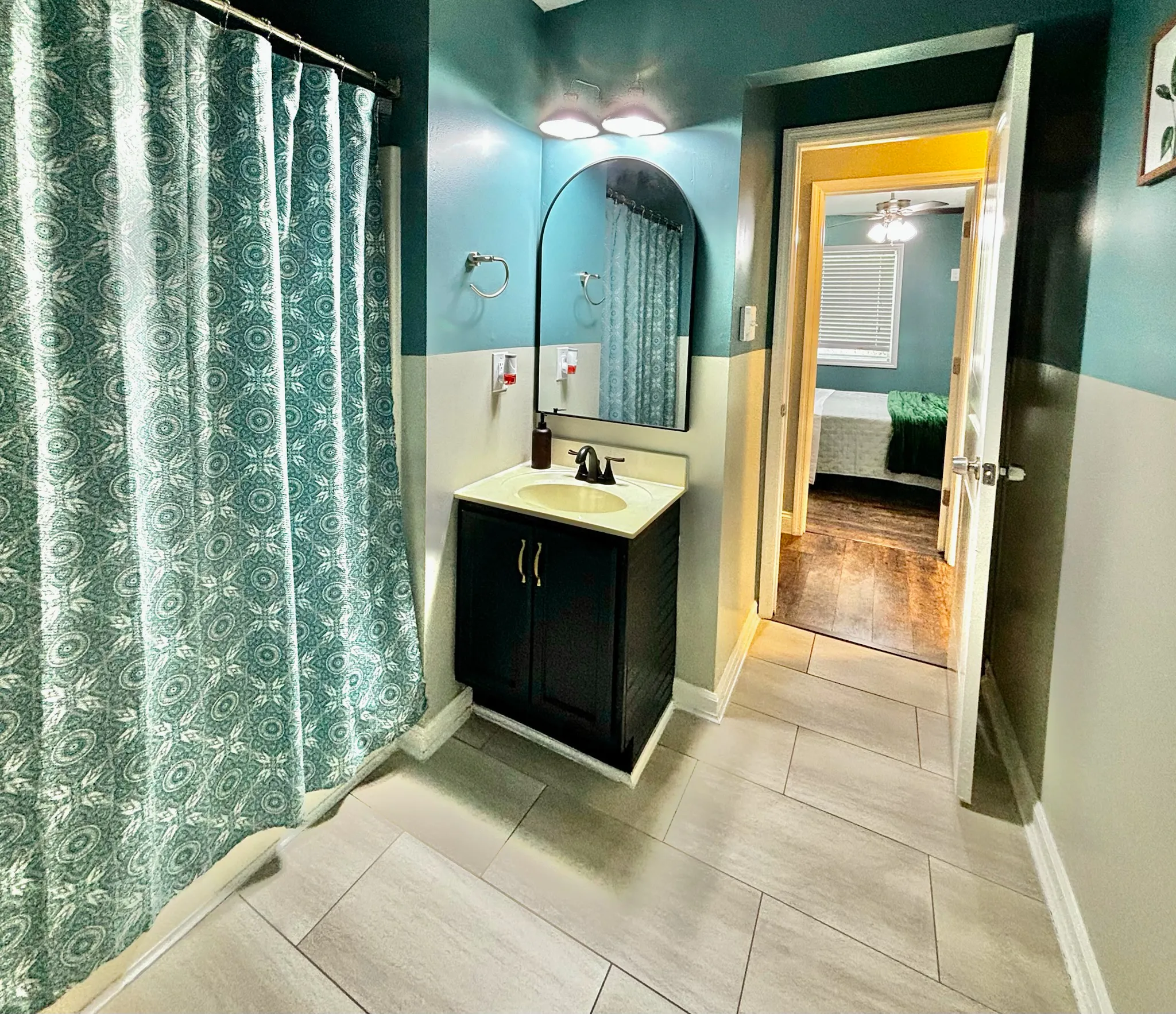 Bathroom - hallway bathroom